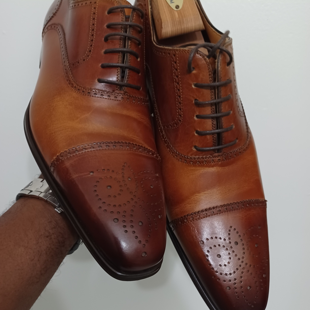 Magnanni Brown Oxfords with Cap Toe and Brogue Detailing